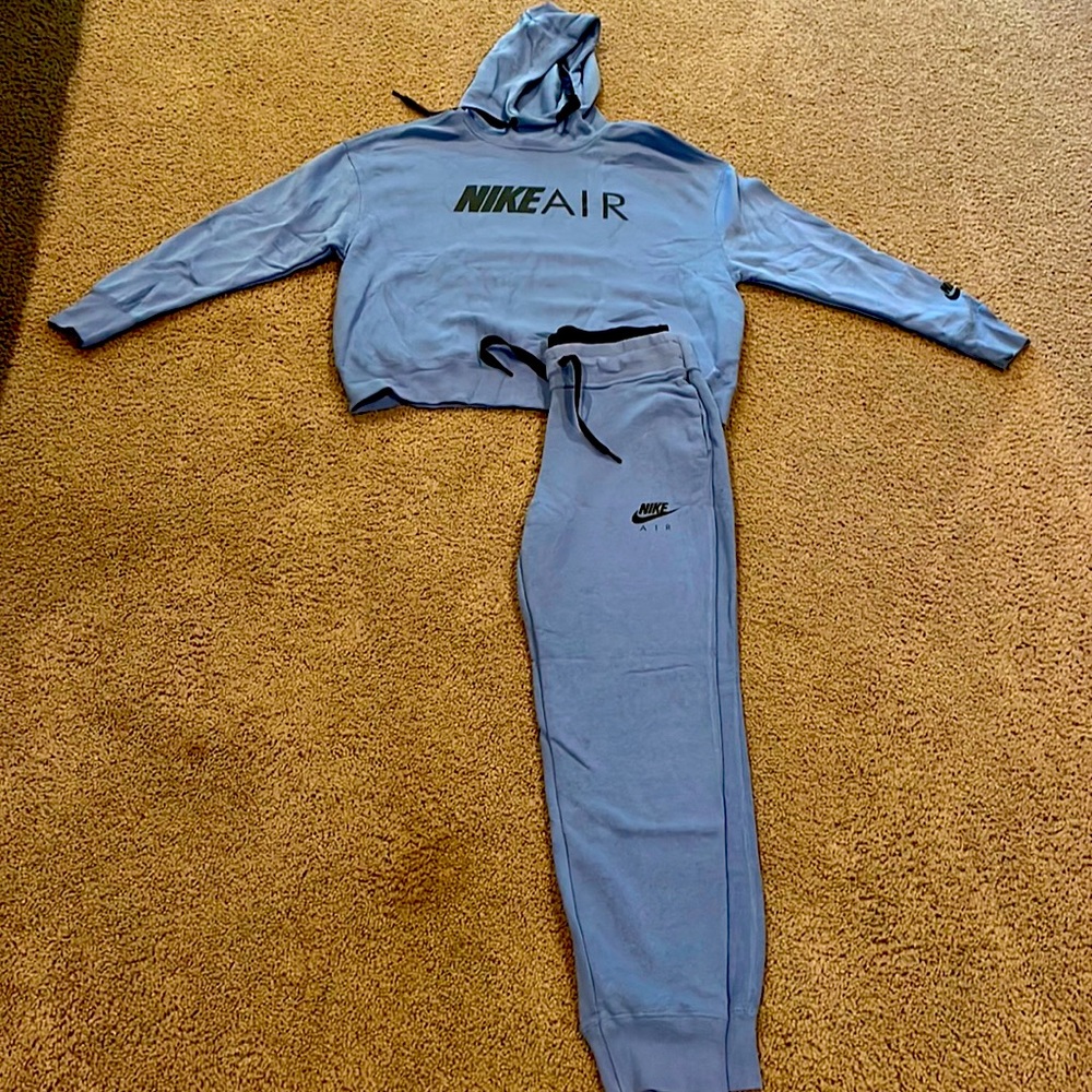 Nike sweater and sweatpants